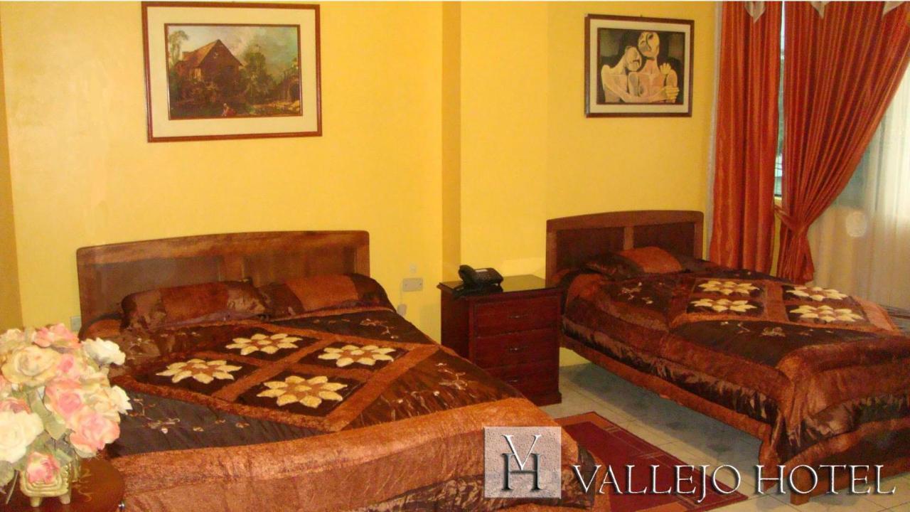 Vallejo Hotel Huaquillas Exterior photo